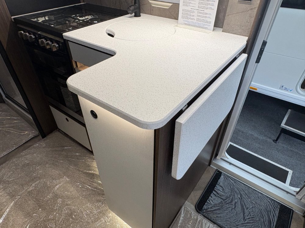 /photos/9236/2a50aa78-75d1-8781-a21a-476afbbd85a8_i1000x750.jpg